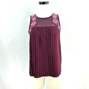 American Eagle Embroidered Floral Pleated Sleeveless Top Bohemian Shirt Small